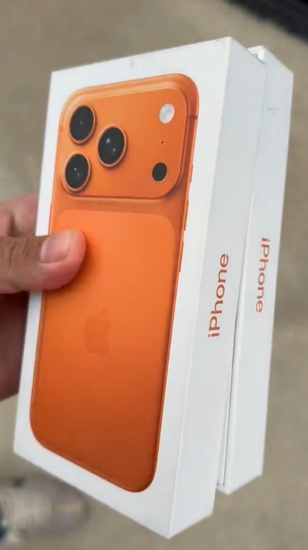 Apple iPhone 17 Pro 256GB - 14 Days Boxed Activated Stock