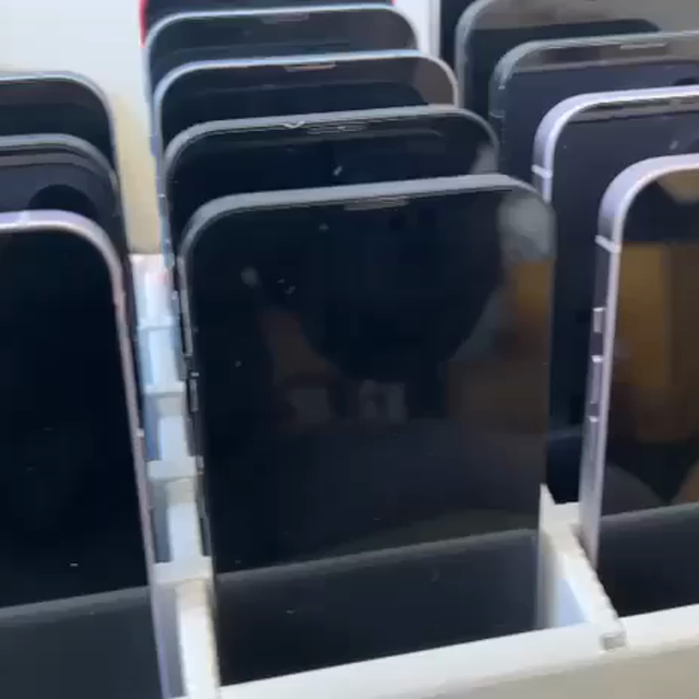 250x Apple iPhone 14 128GB EU Spec Original Grade AB Bulk Stock